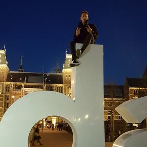 Meet your Posher, Adam